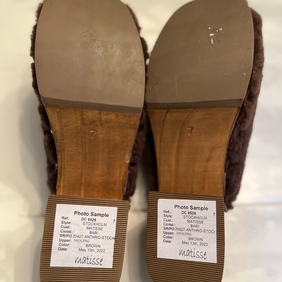 Matisse Sherpa Clogs/ Anthropologie - Picture 5 of 9